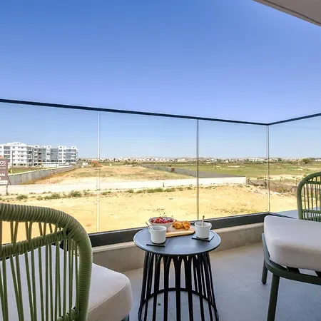 Artemis 103 - Seaside Stories * Livadhia