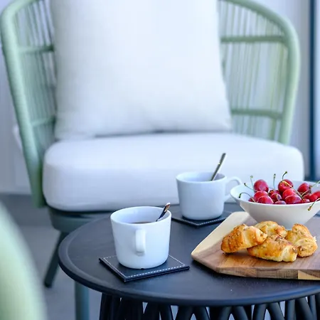 Artemis 103 - Seaside Stories Livadhia